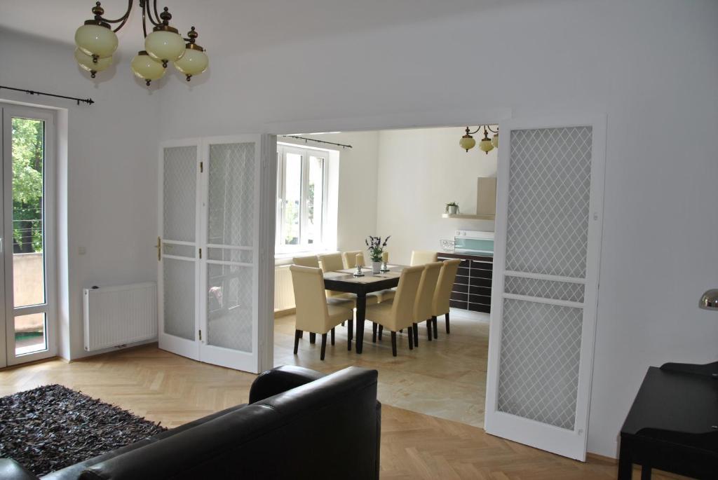 Schoenbrunn Park Apartement Виена Стая снимка