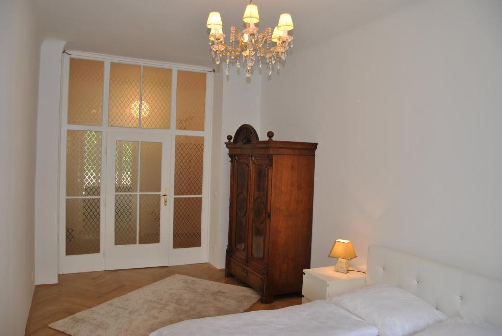 Schoenbrunn Park Apartement Виена Стая снимка